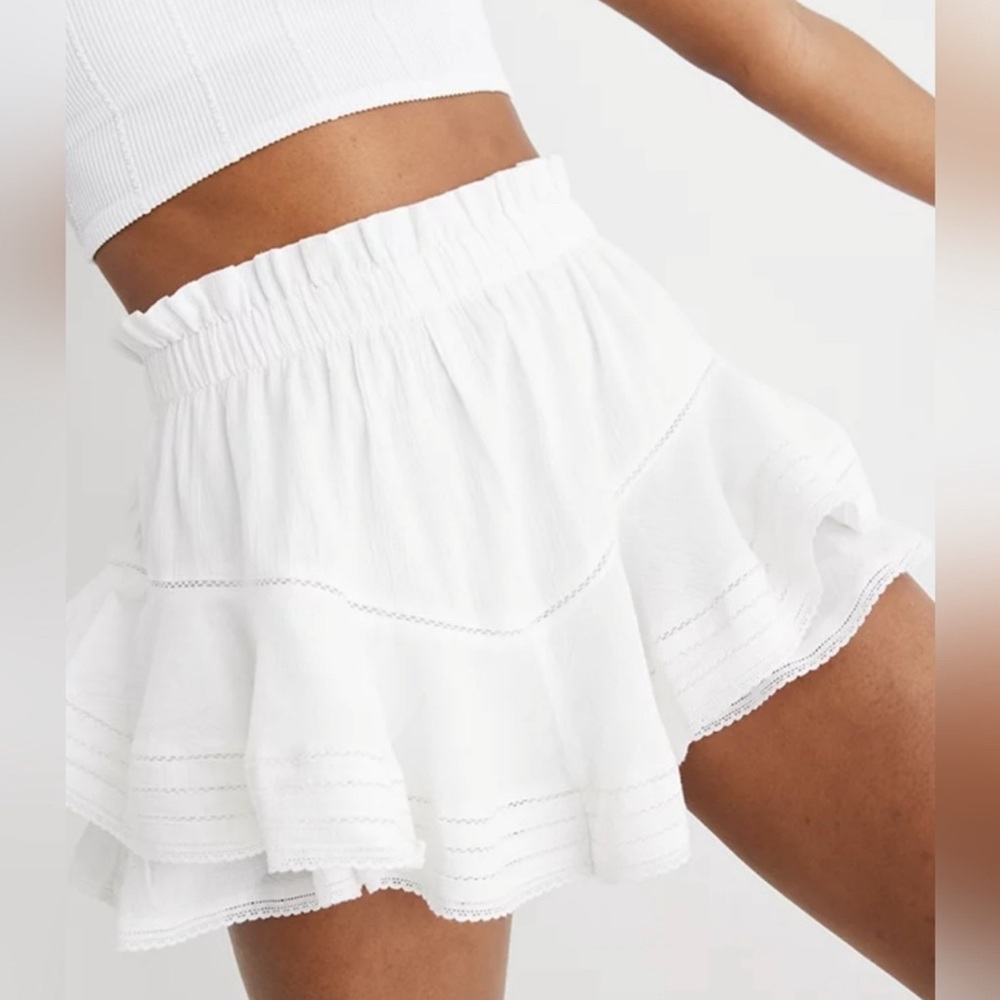 Aerie | White Rock & Ruffle Skirt with Shorts